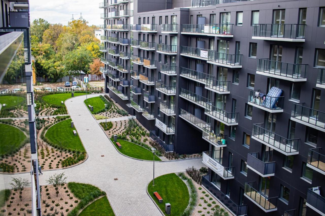 Urban Space 80 - Free Parking Breslavia